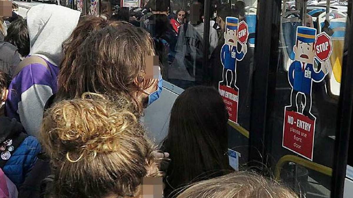 Scuole superiori, nel Riminese ripartono con ingressi scaglionati