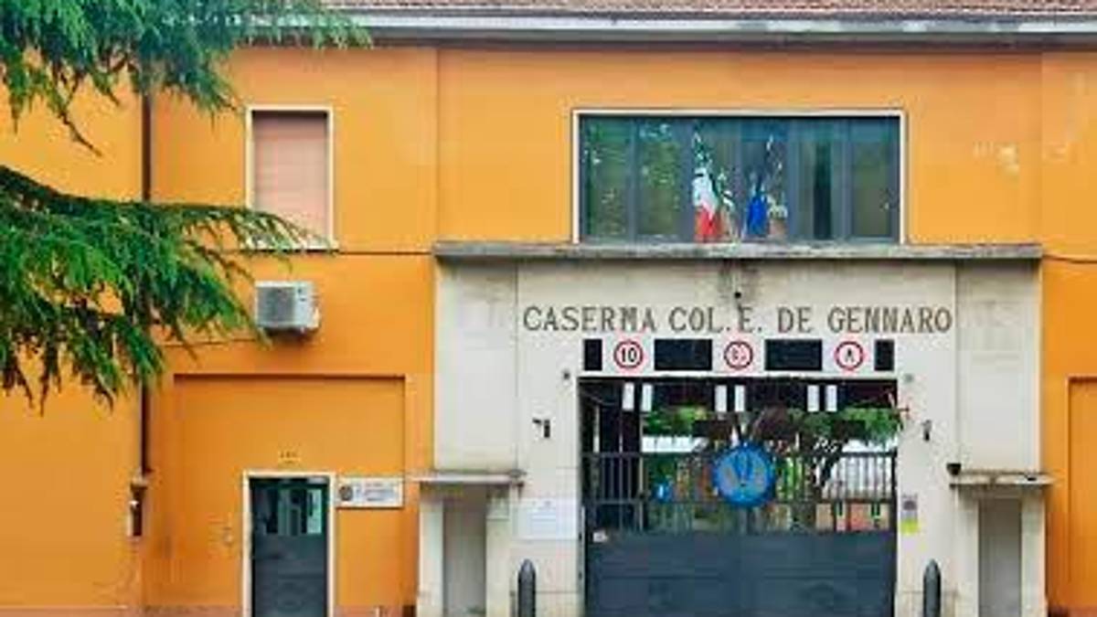 Forlì, militare 20enne indagato per propaganda jihadista. Perquisizioni in caserma della Digos