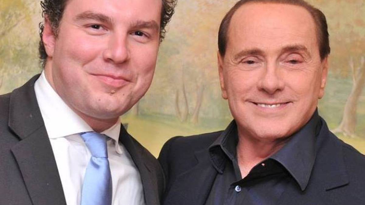 Regionali, Sardine al Papeete, Berlusconi a Ravenna