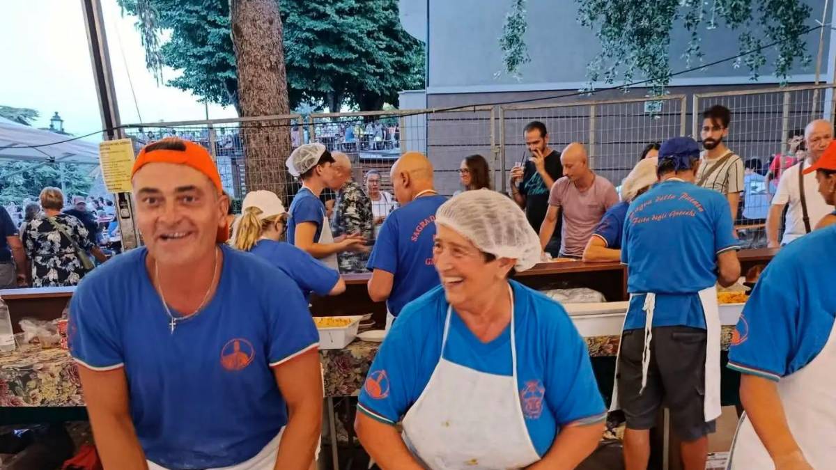 Montescudo, successo da record per la Sagra della Patata: oltre 10mila presenze nel borgo