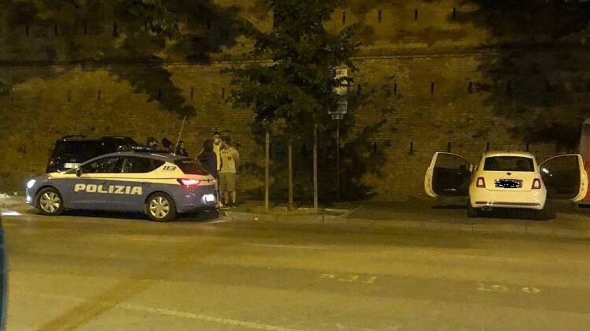 Cesena, un'altra notte di paura: coppia di fidanzati minacciata con un coltello