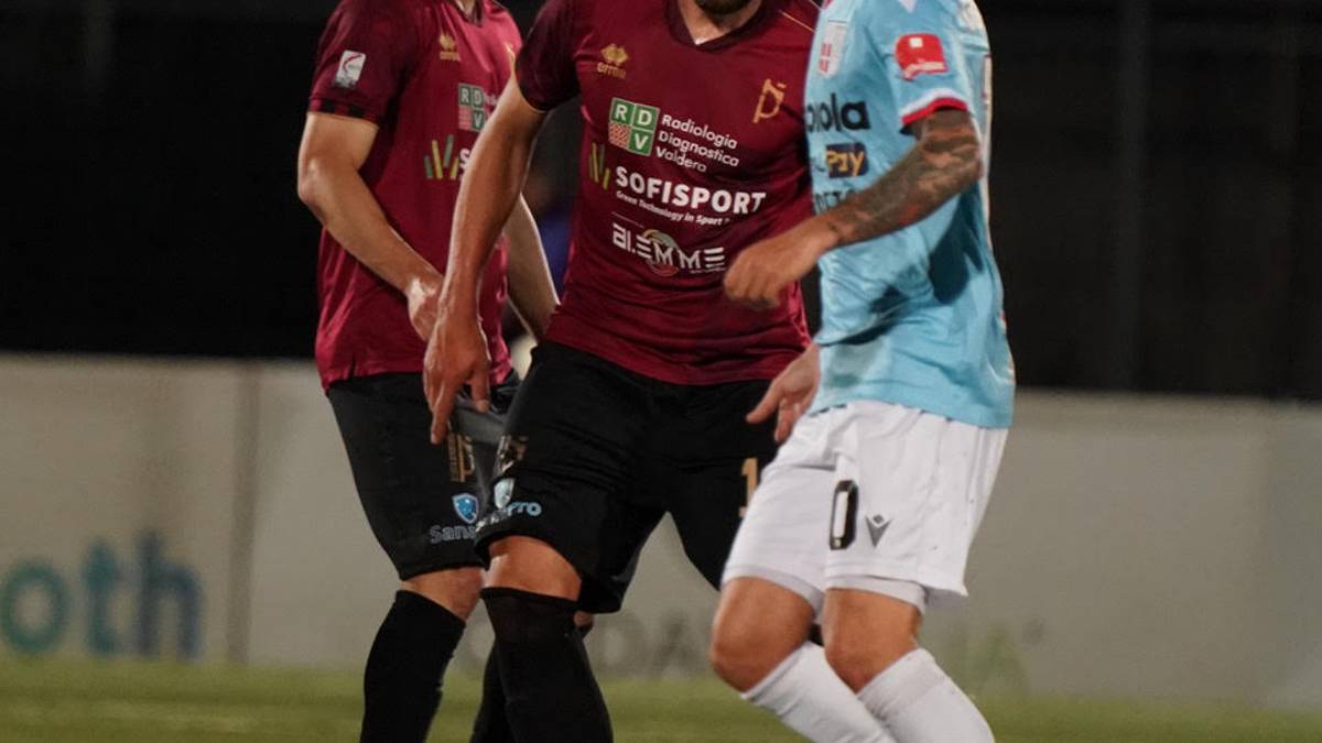 Calcio serie C, il Rimini perde a Pontedera e viene eliminato dai play-off (2-1)