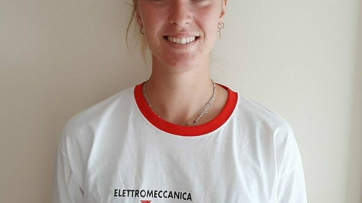 Volley B1 donne, l'Angelini si rinforza con la centrale Irene Caniato