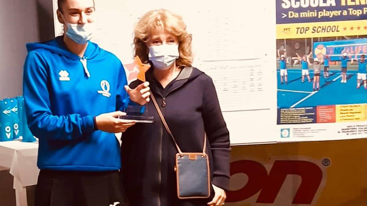 Tennis, Marta Lombardini si aggiudica l'Open di Pesaro