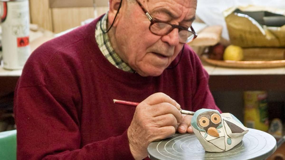 Faenza, una mostra per ricordare il ceramista Mario Pezzi