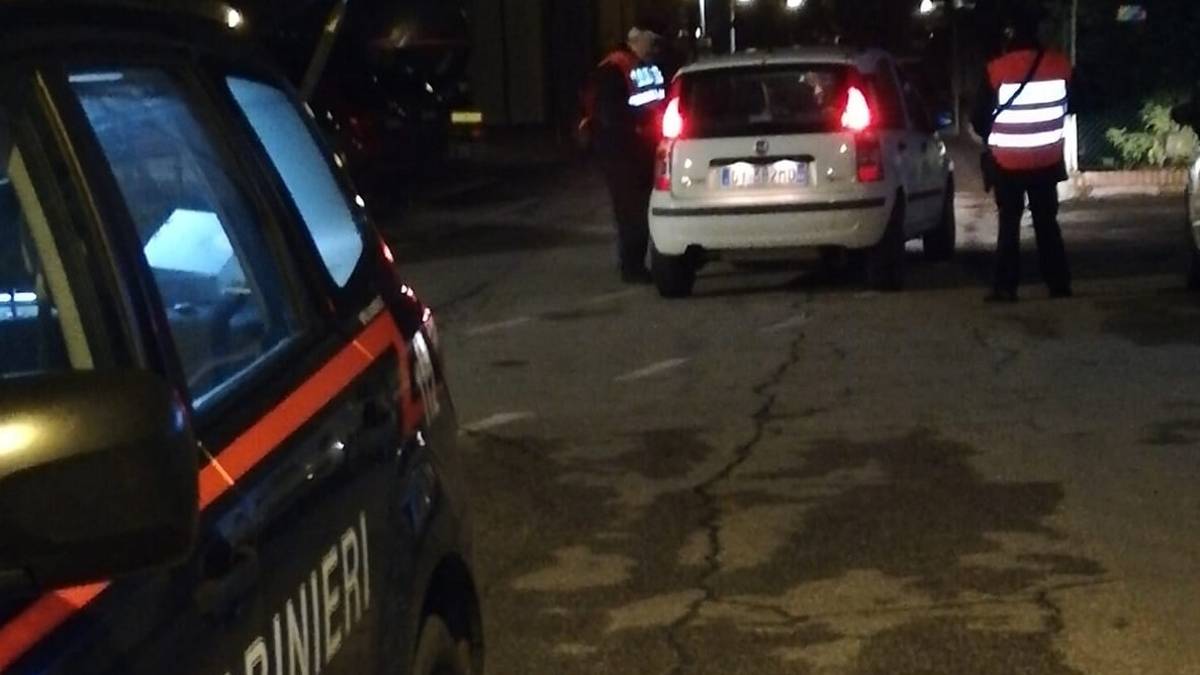 Incendia la propria auto, denunciato dai carabinieri di Novafeltria