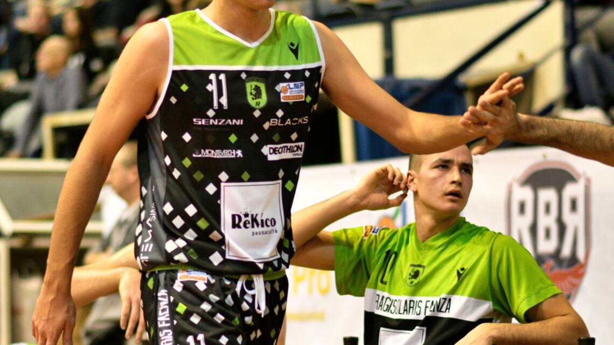 Basket B, la Rekico conferma l'ala Calabrese