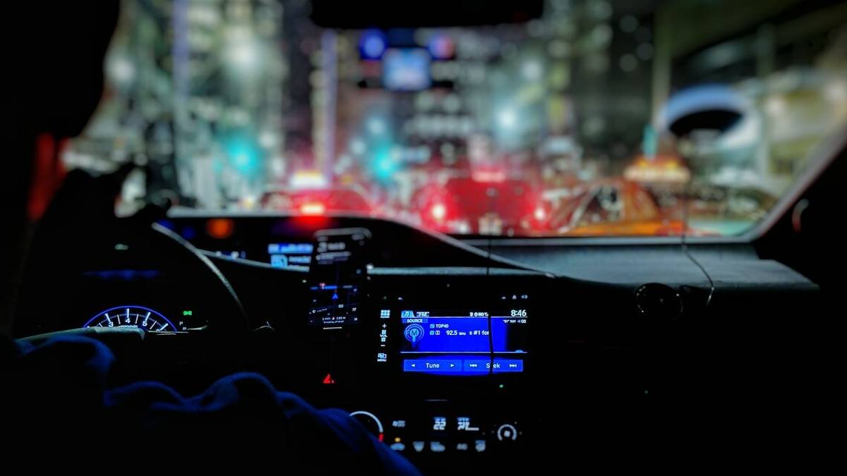 Evade dagli arresti domiciliari di Rimini e muore su un'auto rubata