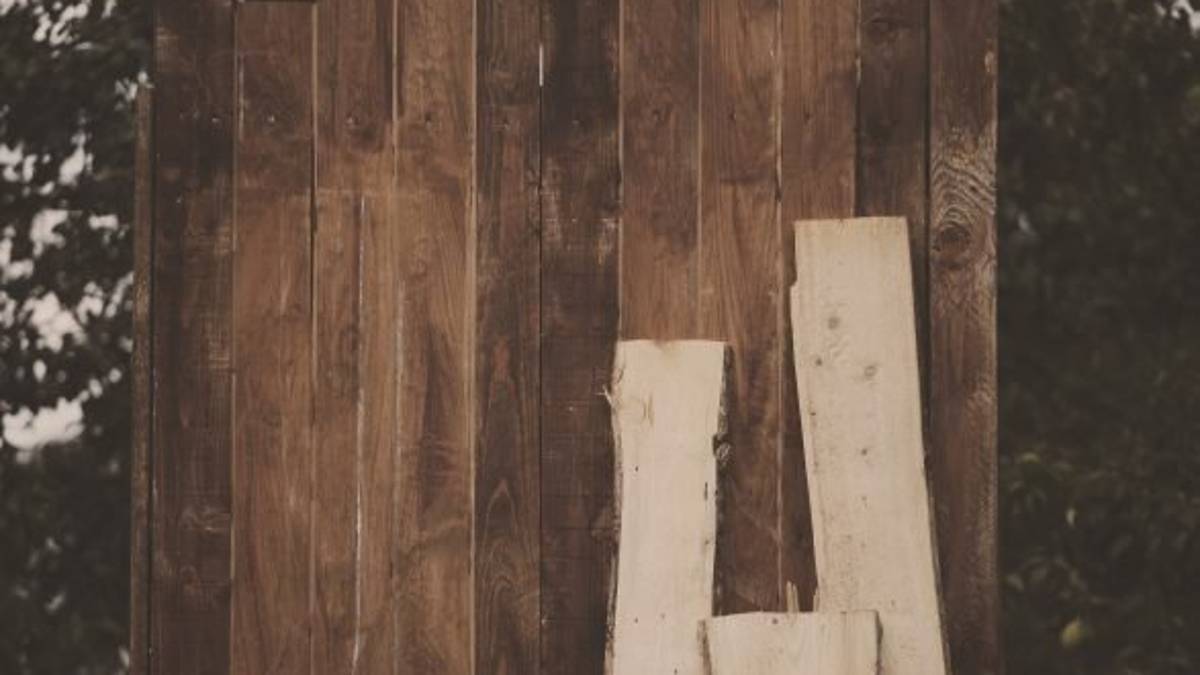 Forlì, aggredisce sorella e cognato con una porta di legno. Arrestato