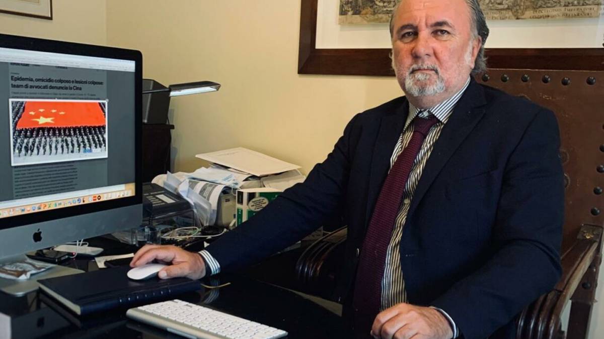 Avvocato riminese fa causa alla Cina «Risponderà della pandemia»