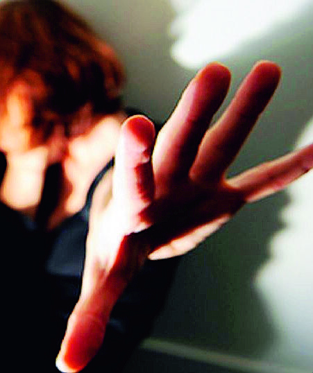 Rimini, nudi dopo la sbronza non ricordano nulla, lui accusato di stupro