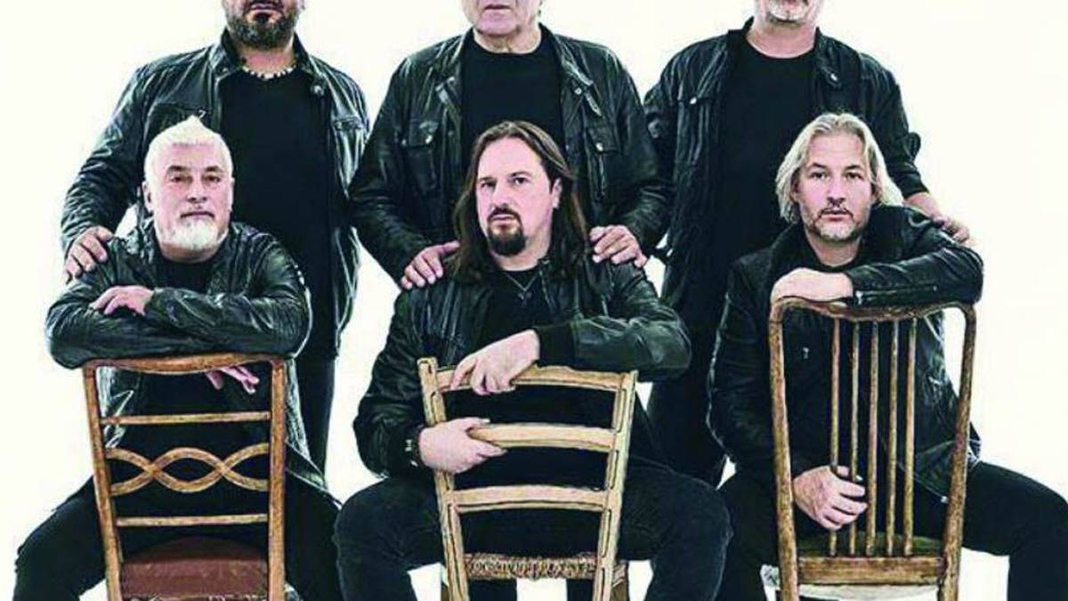 I Nomadi il 16 marzo 2022 al teatro Duse di Bologna