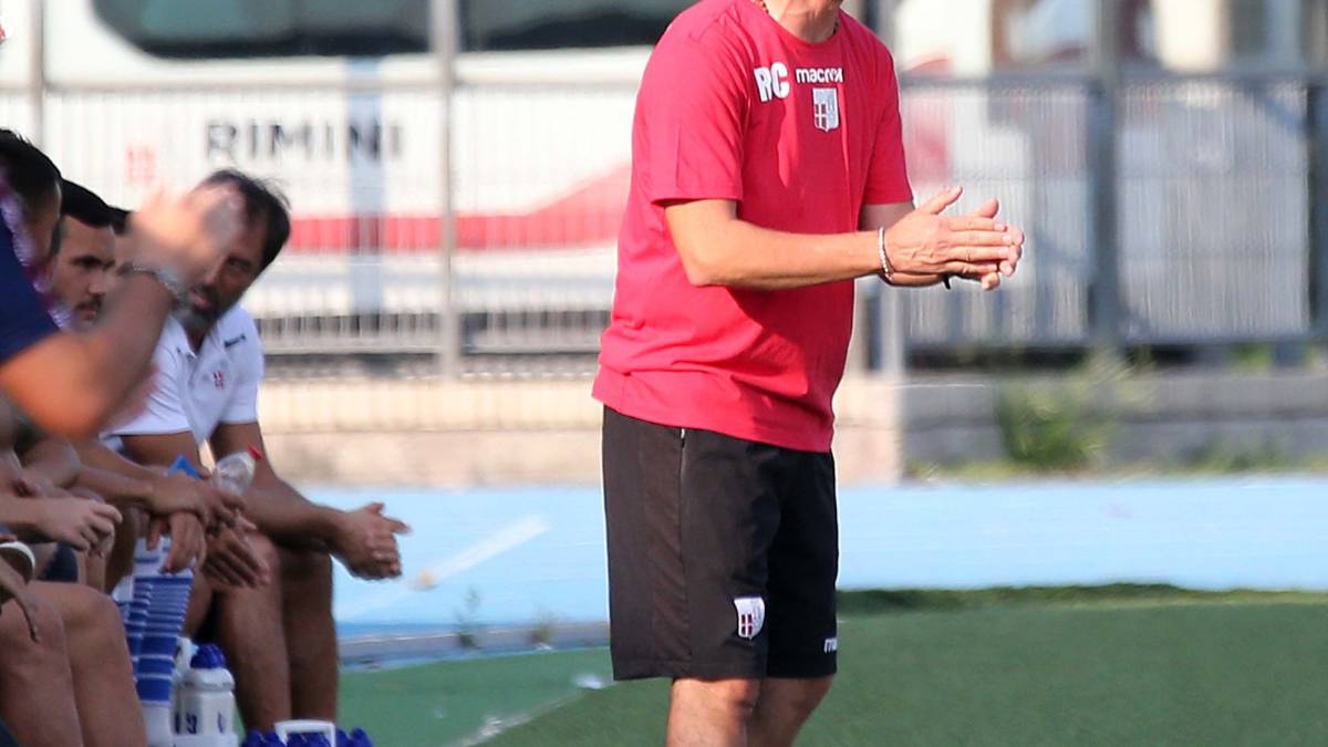 Calcio serie C, il Rimini: Fiducia totale in Cioffi