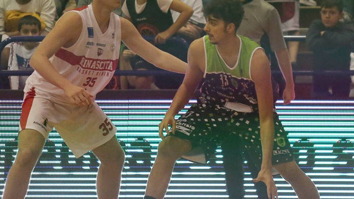 Basket B, la Rbr conferma l'ala pivot Matteo Ambrosin