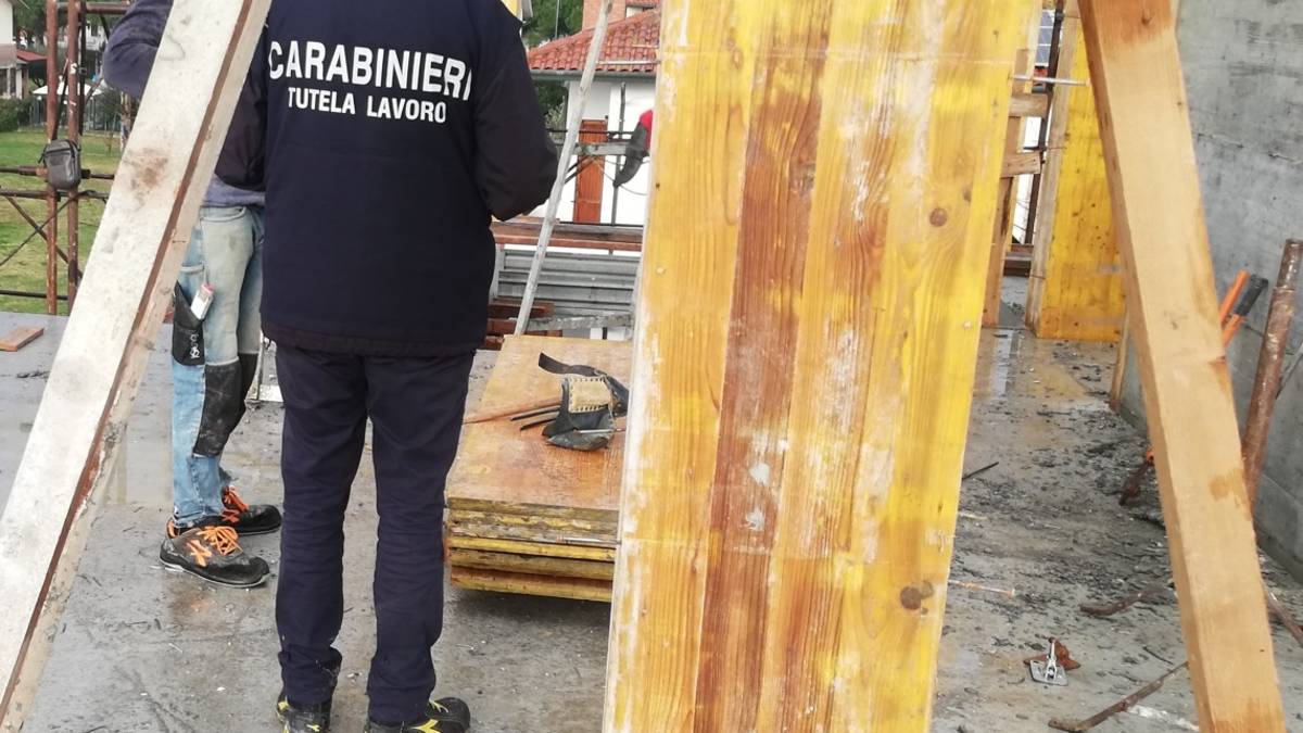 Scarsa sicurezza sui cantieri: sospese 3 attività a Ravenna, Milano Marittima e Cervia