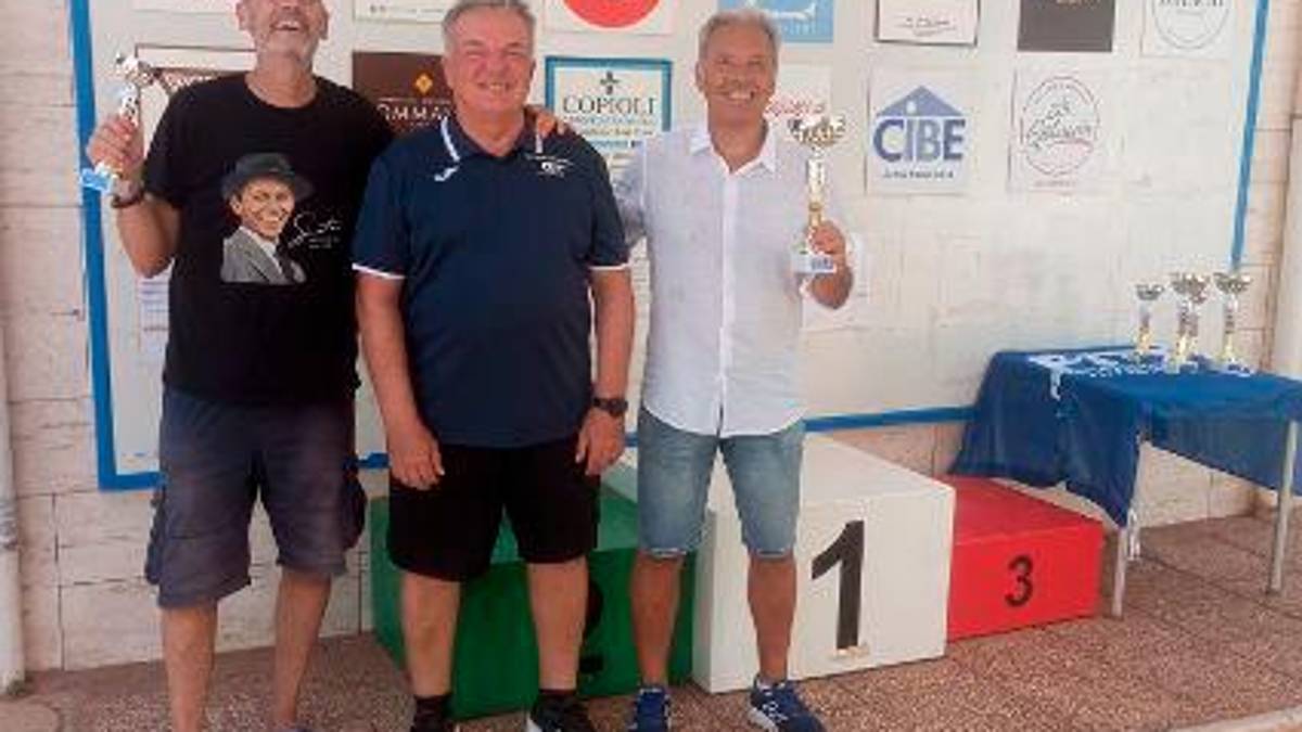 Tennis, i Veterani al Tc Riccione: Travaglini vince l’Over 45, Baroni Redeghieri l’Over 55 e Feriozzi l’Over 65 / GALLERY