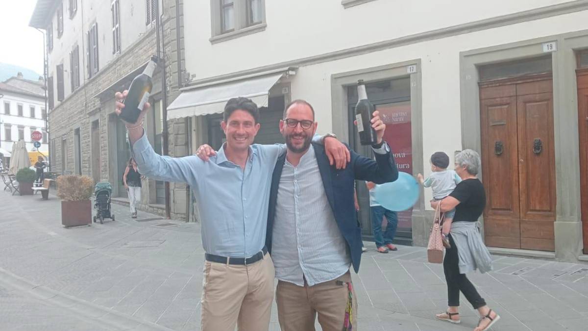 Passaggio di consegne tra Marco Baccini ed Enrico Spighi