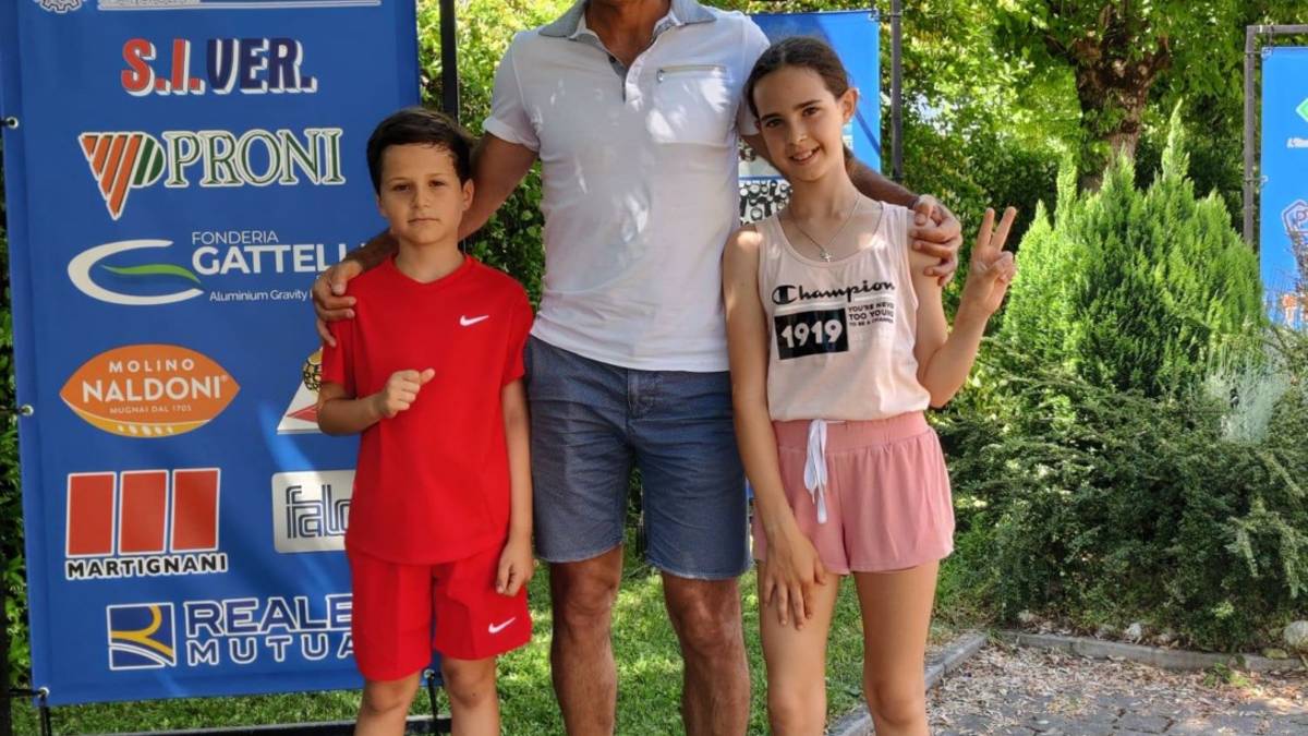 Tennis: Riccione, Zavaglia, Massa e Villa Carpena nei quarti del campionato regionale Under 10 misto