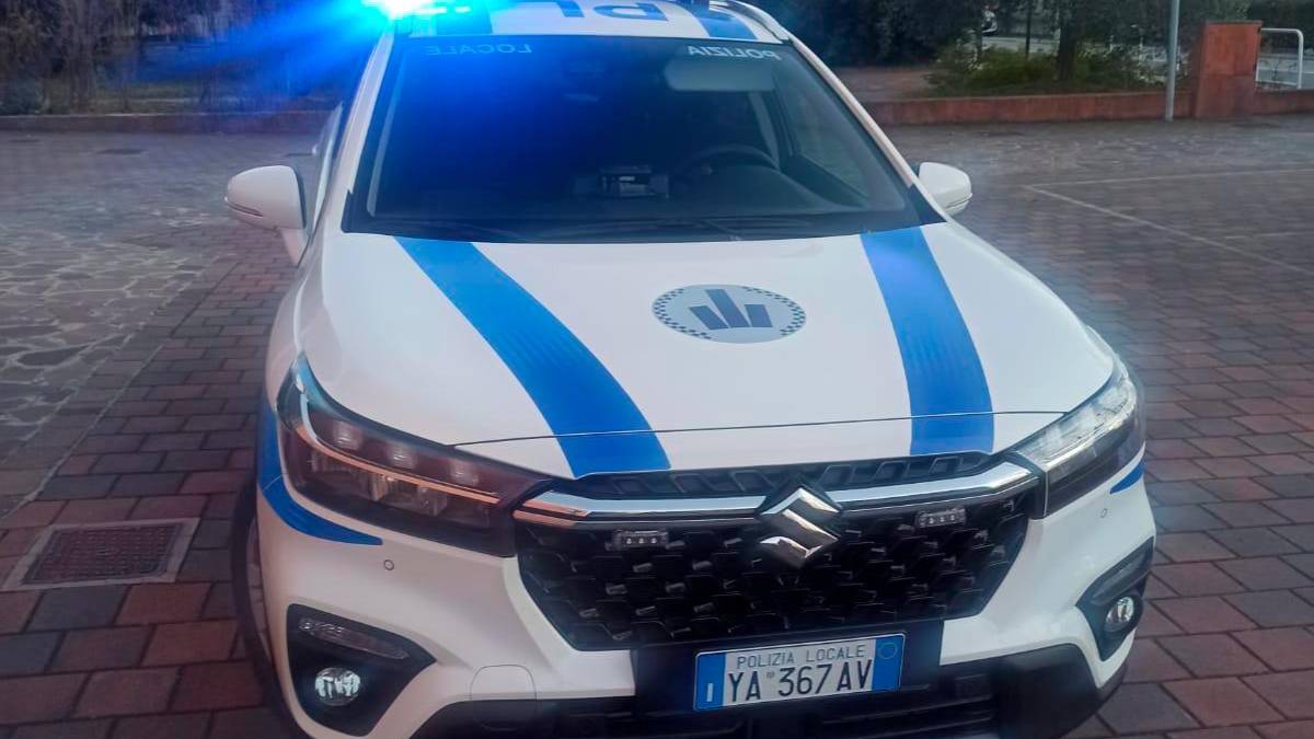 San Mauro Pascoli, un misterioso ciclomotore nascosto mette nei guai due giovanissimi
