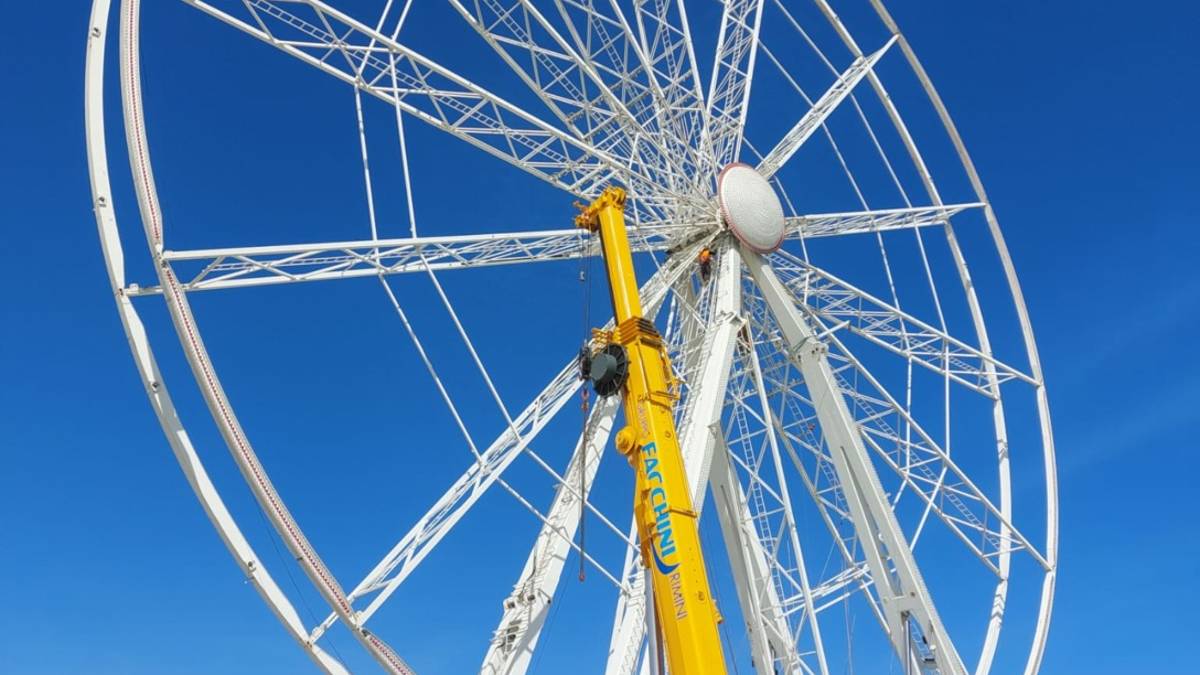 Pasqua a Rimini: torna la ruota panoramica in piazzale Boscovich