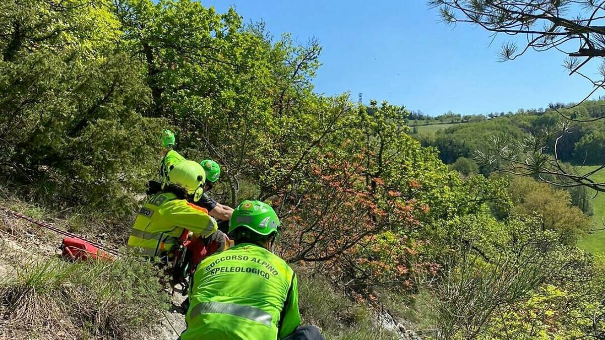 Brisighella, cade in bici sul sentiero. Ferito 53enne