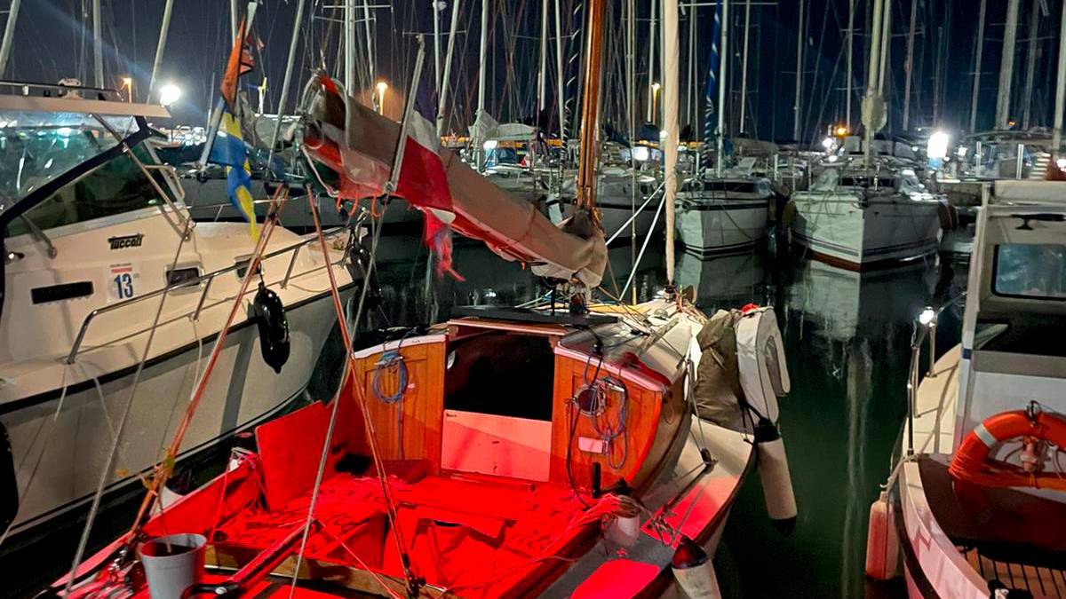 Da Cervia al Gargano in solitaria, un ragazzo di 23 anni sulla barca che fu di Simone Bianchetti