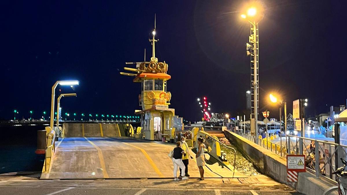 Marina di Ravenna, nuovo guasto al traghetto nella serata di martedì 26 luglio
