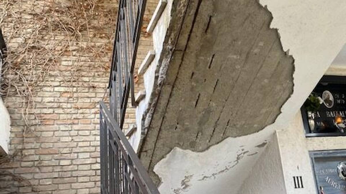 Cattolica, la denuncia: Il cimitero è in pessime condizioni