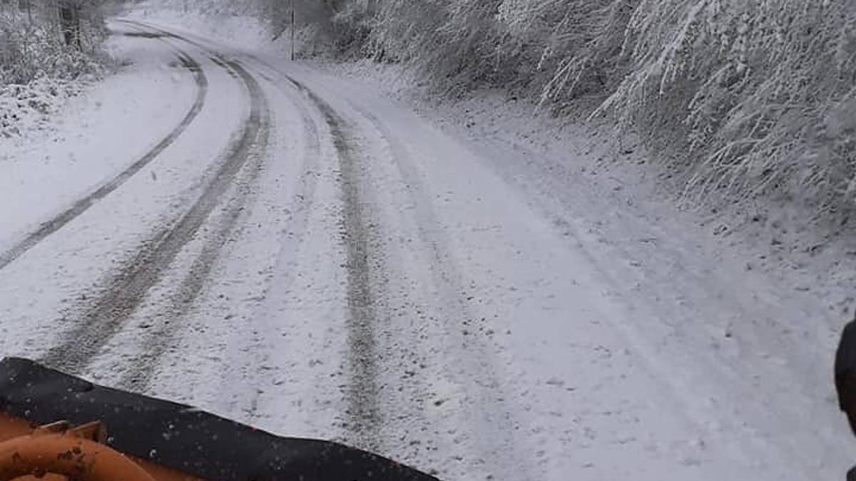 L'entroterra riminese imbiancato dalla neve
