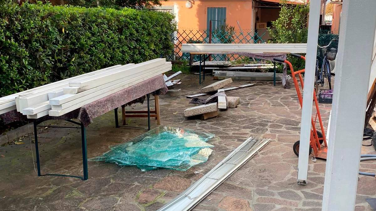 Spaccate notturne a Cesena: ladri in azione alla stazione e in periferia