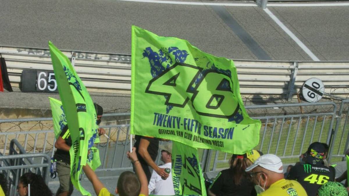 MotpGp, i tifosi di Rossi, Dovizioso e Morbidelli a Misano - Video