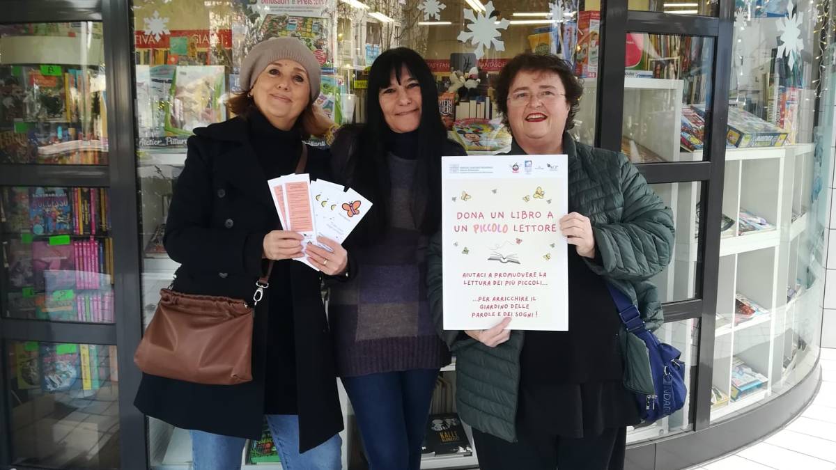 Cesenatico, la Libreria Mondadori per Natale lancia il libro sospeso per i più piccoli