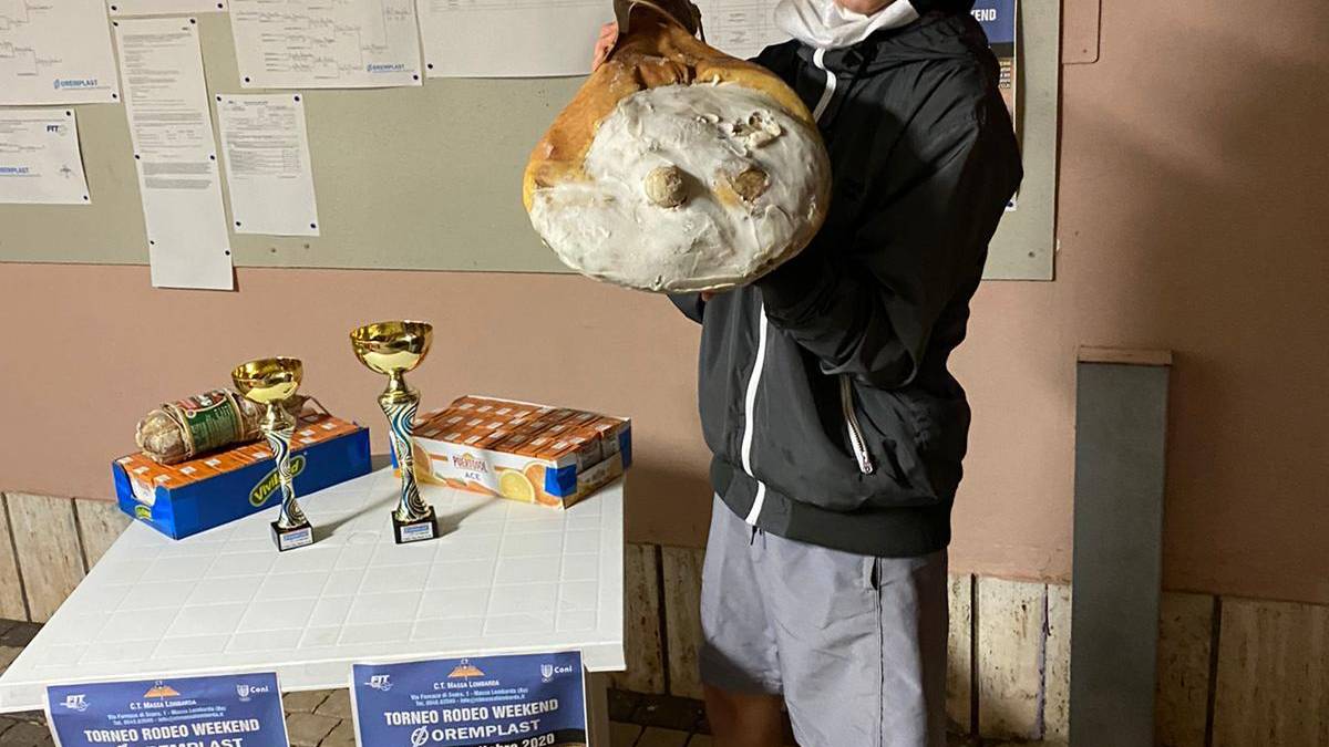 Tennis, Bosi, Mucciarella e Nanni avanzano a Russi