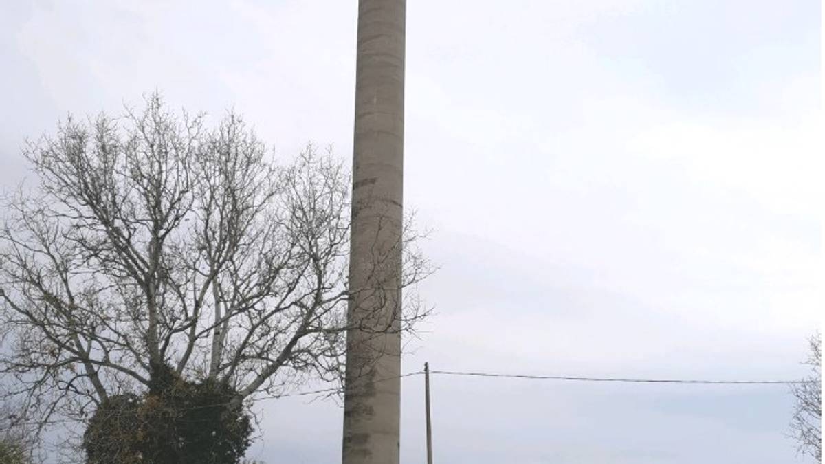 Forlì, via alla demolizione del serbatoio di Casemurate
