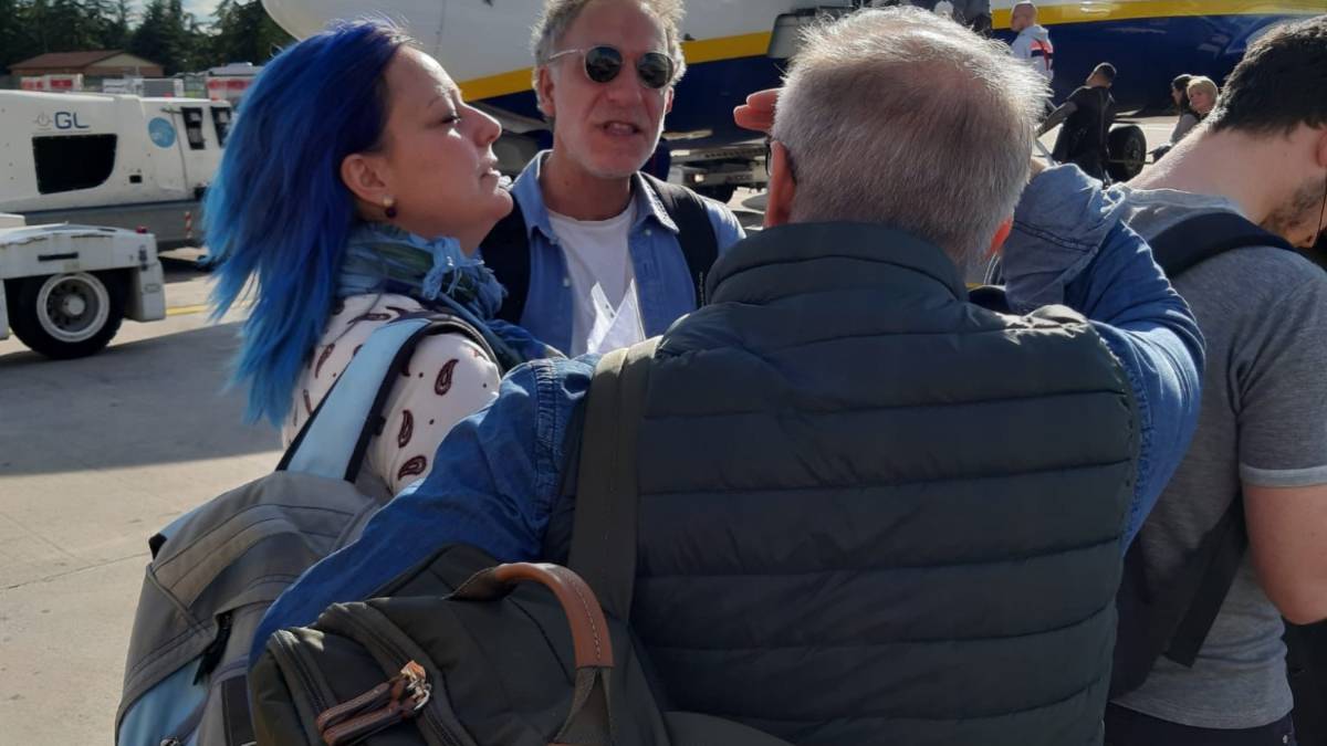 Missione cesenate in Ucraina: il mezzo dei volontari si blocca verso la frontiera