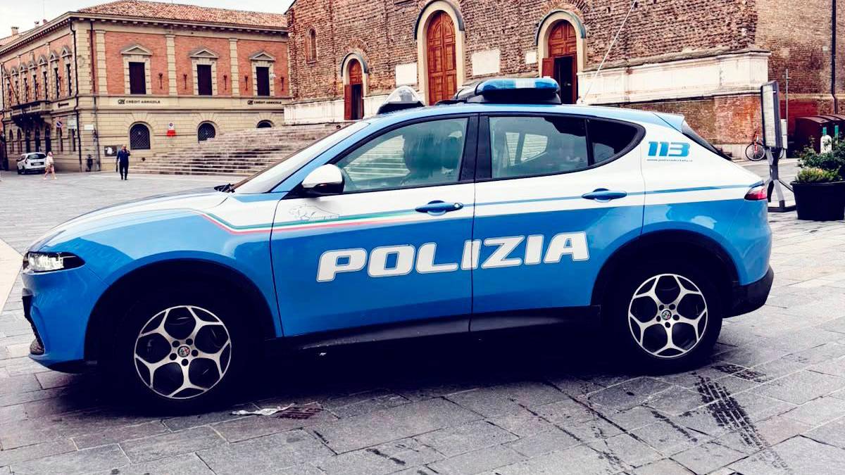 Faenza, armi da taglio sull’auto: 2 denunciati