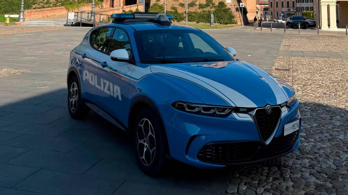Lugo, aggressione e bastonate al bar: per due gemelli scatta il Daspo urbano di due anni