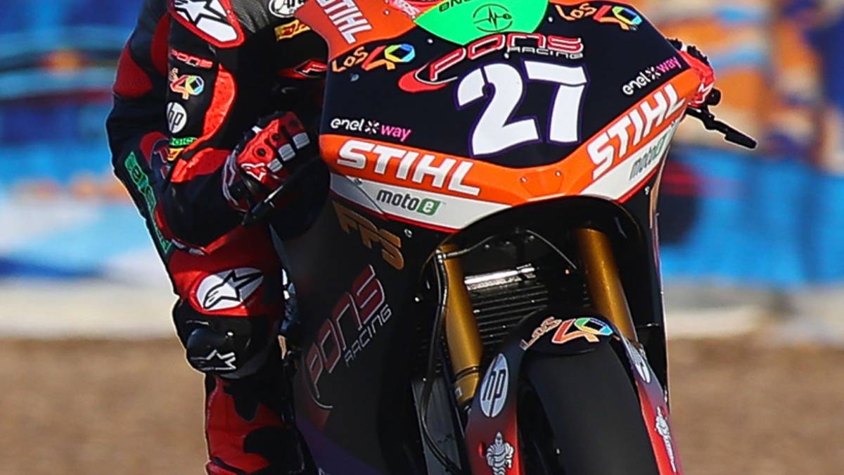 MotoE, la prima storica vittoria di Mattia Casadei