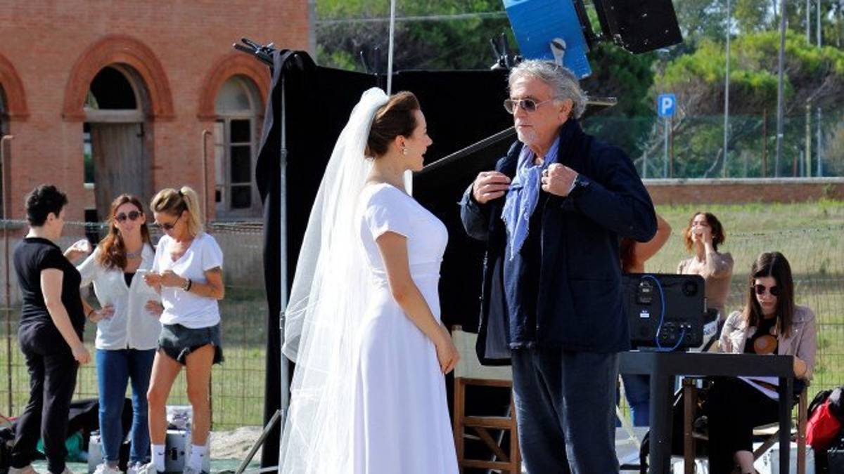 Il riccionese Vannucci presenta il suo film Famosi in 7 giorni