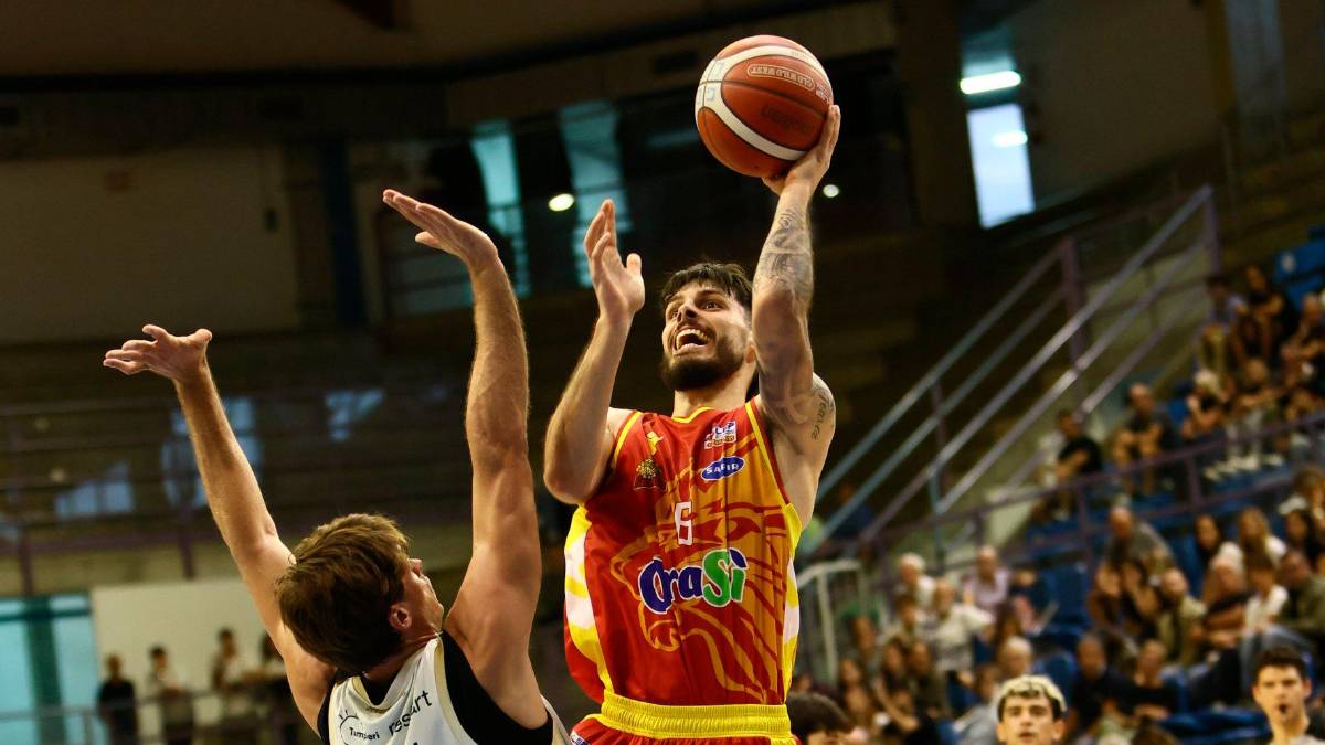 Kevin Brigato a canestro domenica contro Campori (foto mmph)