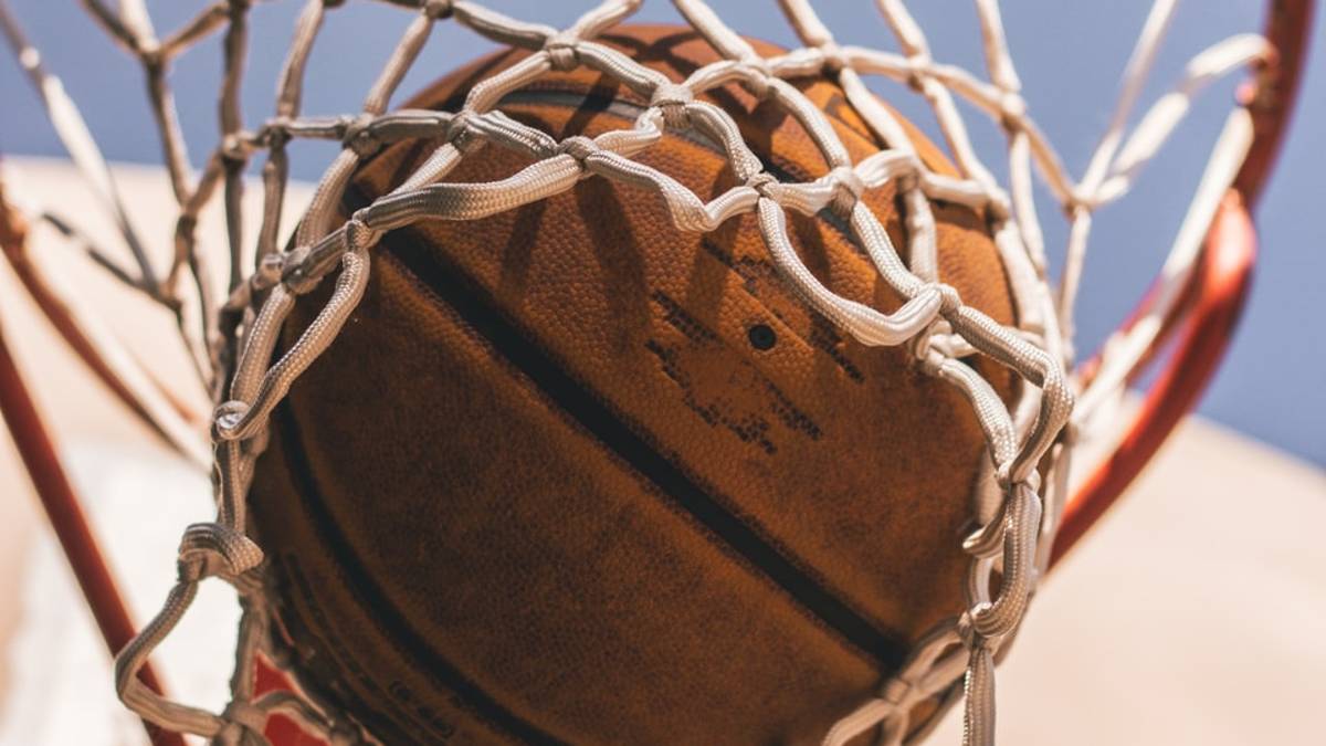 Villa Verucchio, il basket in piazza è un successo