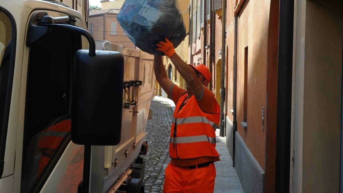 Rimini. Rifiuti: al via il porta a porta per via Turchetta, Ghetto Tomba Nuova e via Santa Cristina