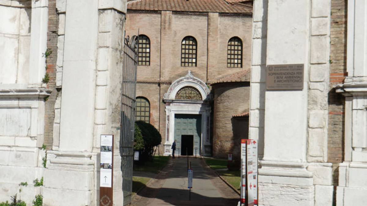 Fai ponte tra culture. Corso gratuito sulla storia e l'arte ravennate