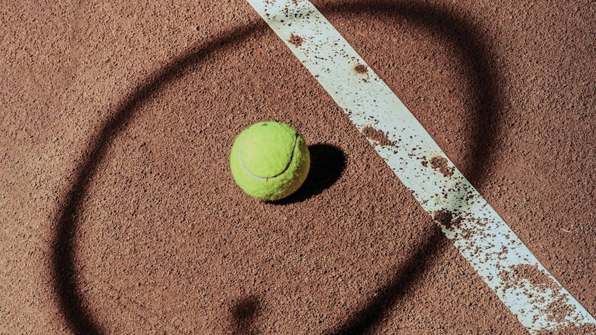 Tennis, Compagnoni, Valente e Ricci avanzano a Coriano