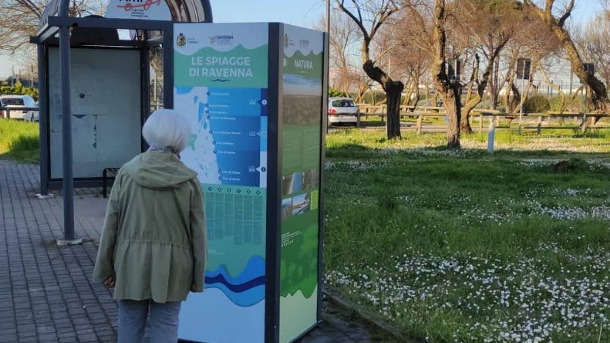 Ravenna, totem informativi per i turisti ai lidi - Gallery