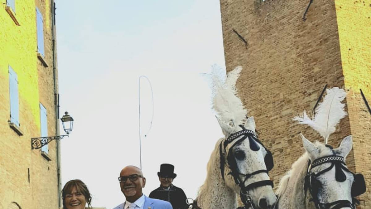 Longiano, il matrimonio da favola dell'ex sindaco Raggini - GALLERY