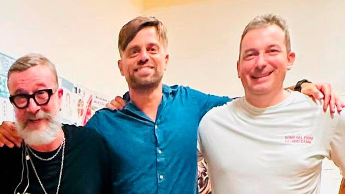 Daniele Galloppa tra il cantante Marco Masini e l’amico Michele Berti