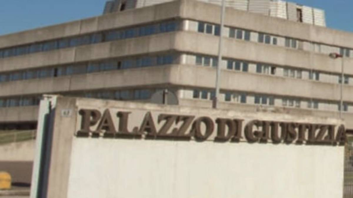 Ravenna, frasi razziste al market, la depenalizzazione fa cadere il reato