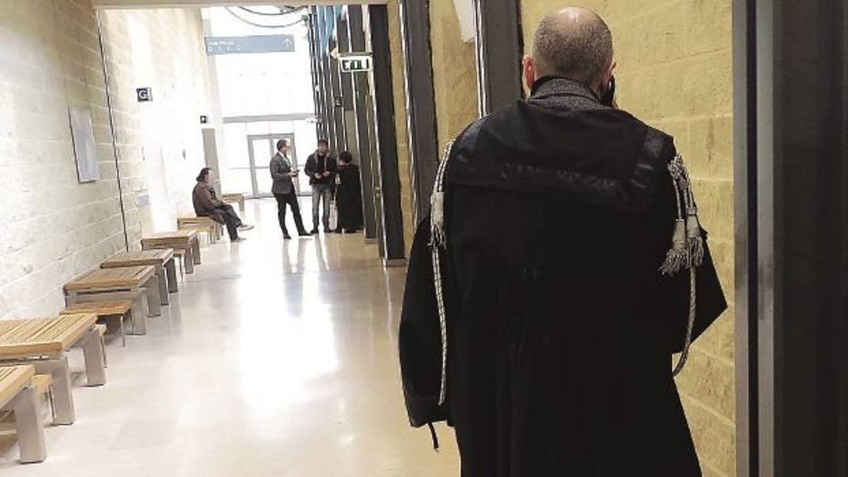Bellaria, tra cappuccini e brioche pianificava furti in appartamento