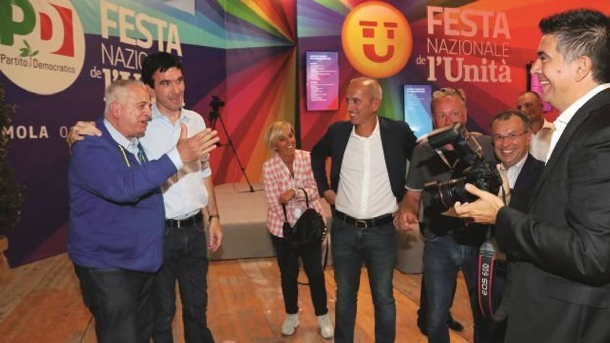 Pd, la resa dei conti: chieste le dimissioni del segretario